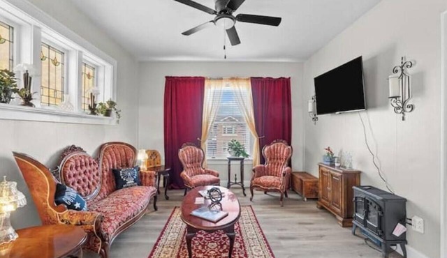 Stay, Work & Play, 2bd w/office near Downtown St Louis
