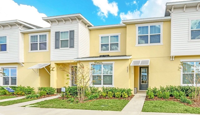 Stunning Themed 5Bed Townhome Splash Pool-2307DST