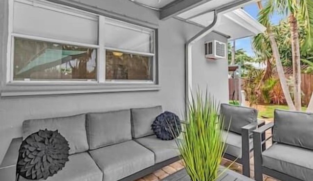 Sunny Days Getaway, 5BD Heated Pool Family Home!