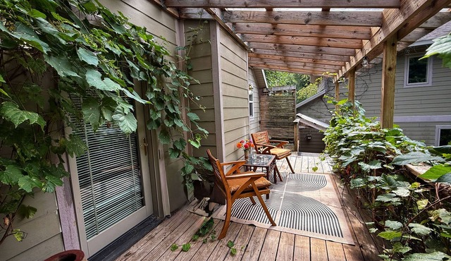 The Artist's Loft | Pet Friendly | Close to Torch