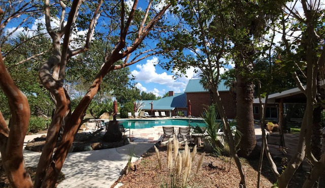 ★The BIG HAUS-Texas Oasis★ The LARGEST HOUSE in Comal Co.! Weddings, Events, etc