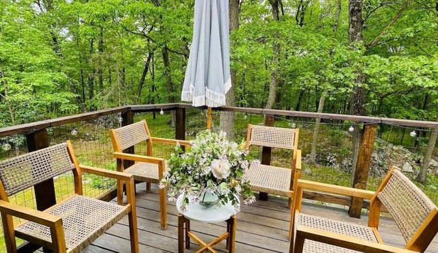 The Escape Cottage · 3 Bedroom Cozy Cottage Hudson Valley Monroe NY