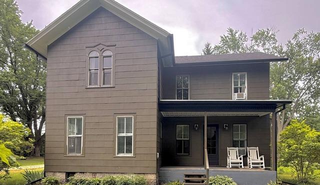 The Farm! Charming, Historic 1870’s Farmhouse with all the conveniences!
