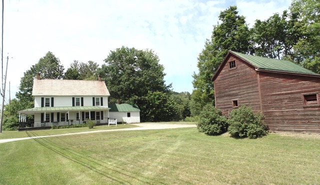 WATERFRONT FARMHOUSE