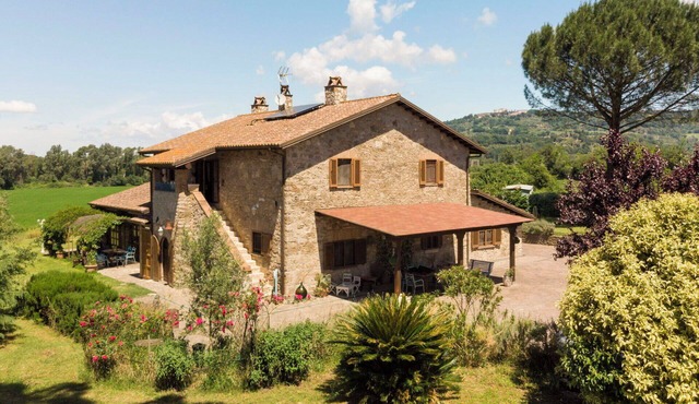 Wonderful private villa for 8 guests with WIFI, A/C, patio and pets allowed
