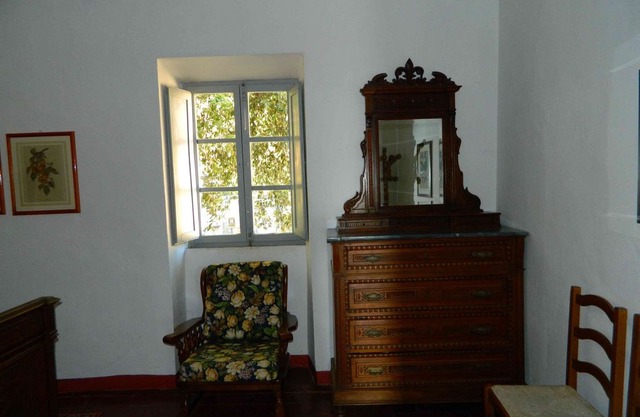 4 bedroom Villa, sleeps 7 in Castellina in Chianti with Pool and WiFi