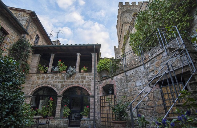 Experience Castle Restaurant 