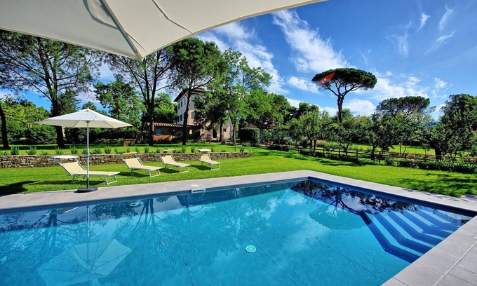 Le Piazze Villa | Beautiful private villa with WIFI, private pool, A/C, TV and panoramic view, close to Arezzo