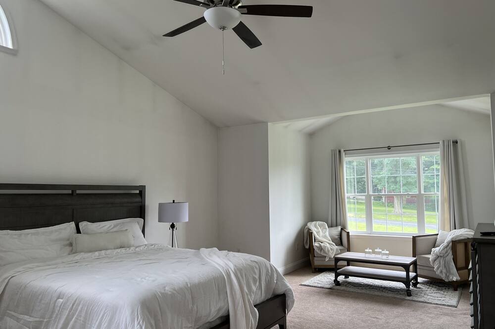Photo of Bedroom in Cardiff