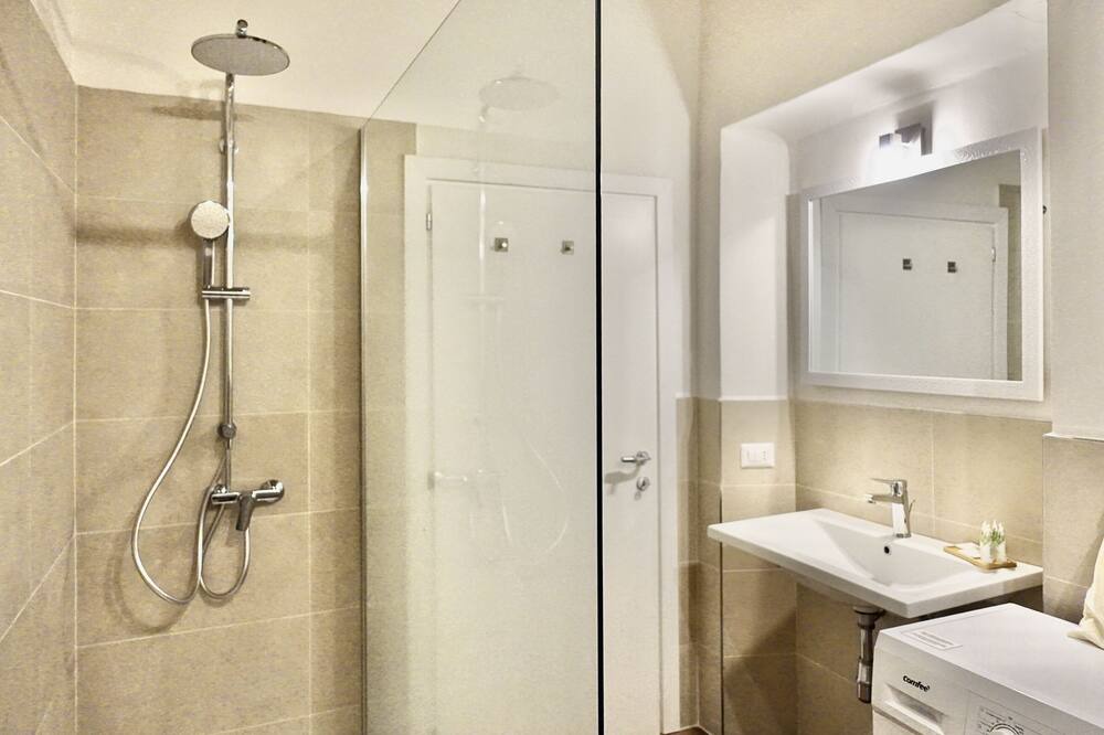 Photo of Bathroom in Bagno Vignoni