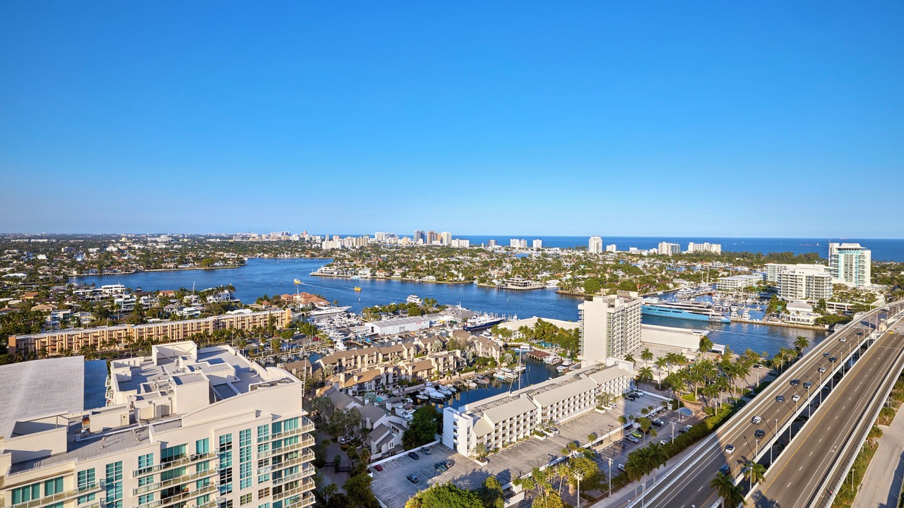 Photo of Others in 17th Street Causeway