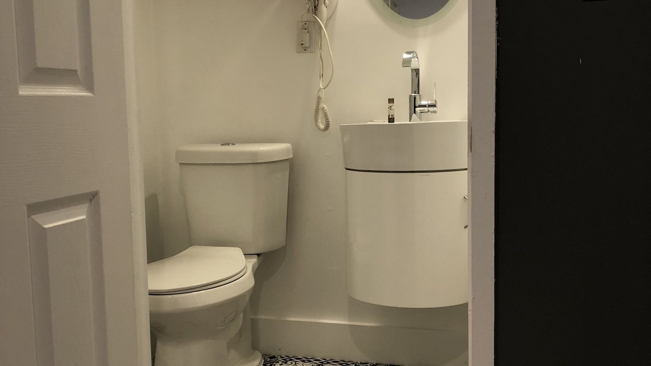 Photo of Bathroom in Harbordale