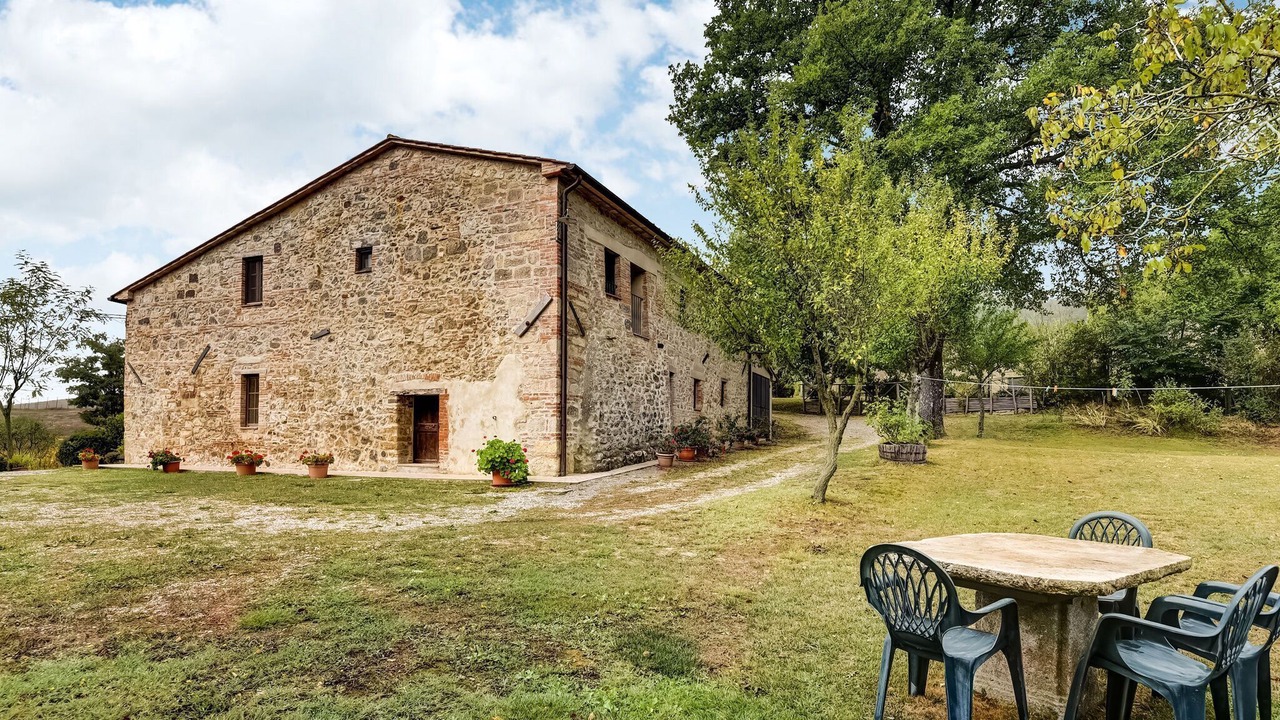 Photo of Buildings in Radicofani