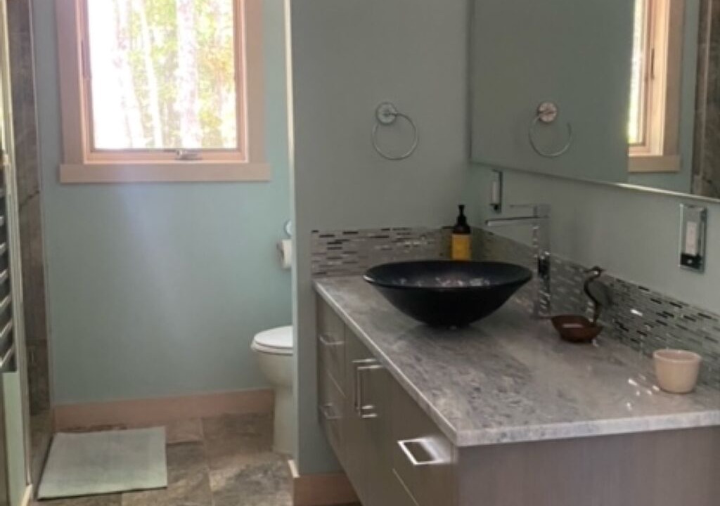 Photo of Bathroom in Ontonagon