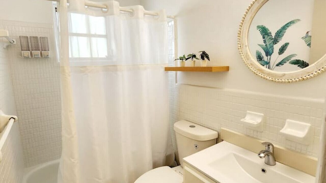 Photo of Bathroom in East Little Havana