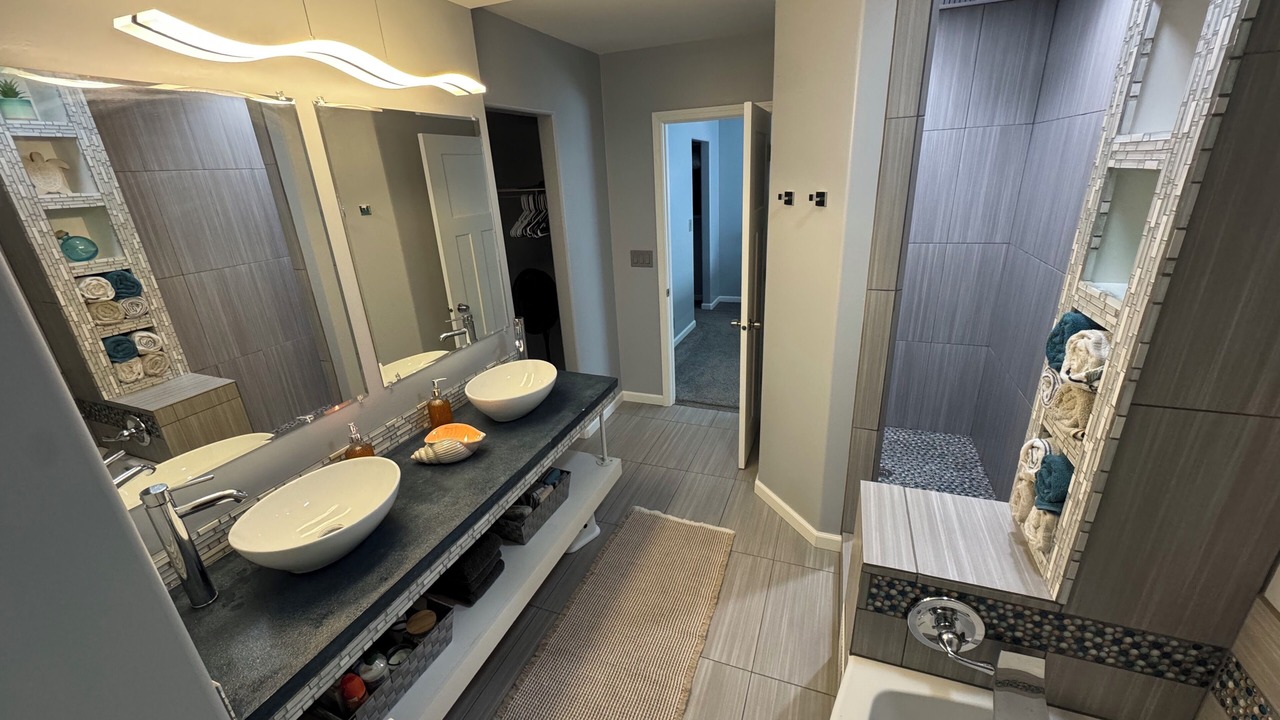 Photo of Bathroom in Alden