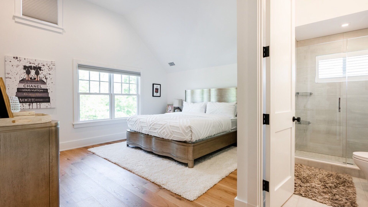 Photo of Bedroom in Village of Southampton