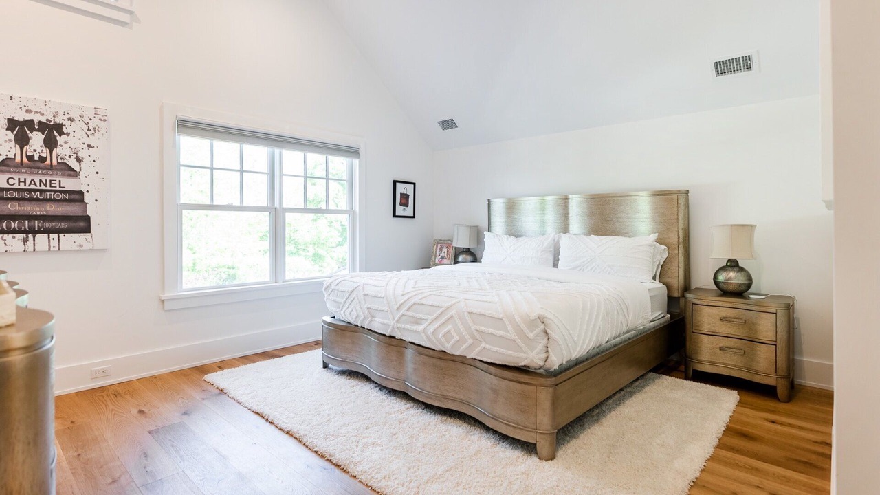 Photo of Bedroom in Village of Southampton