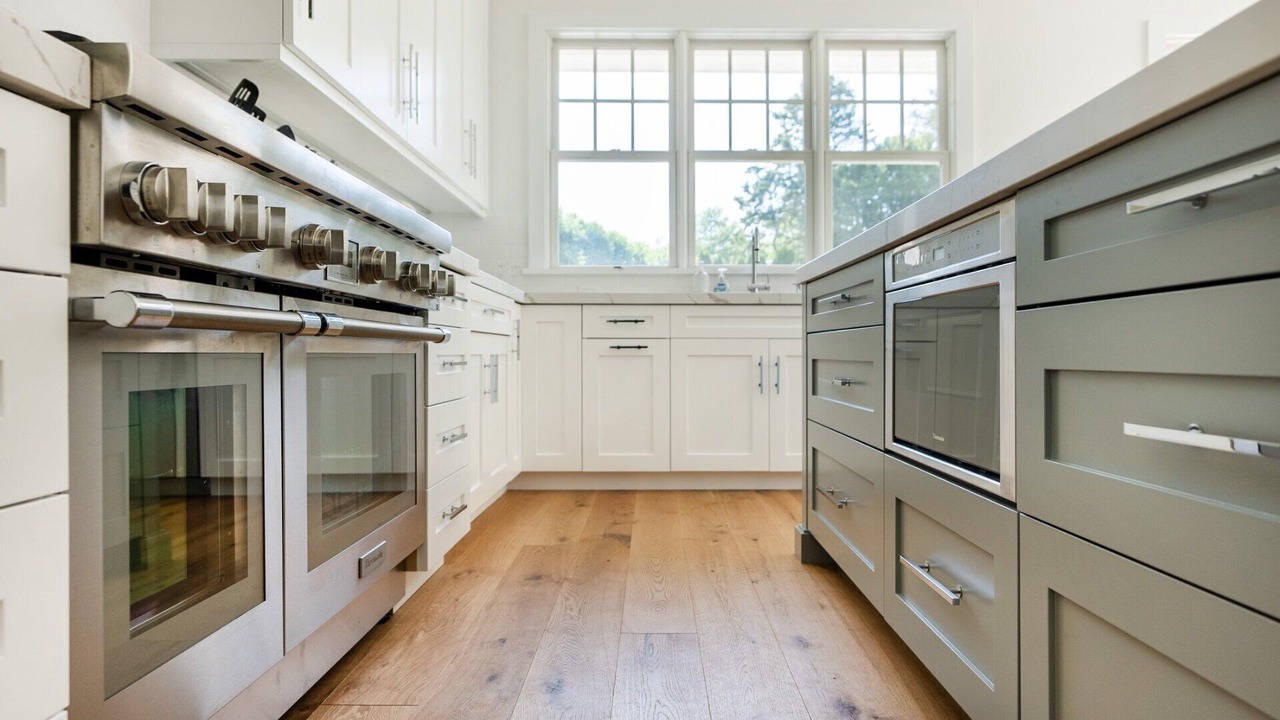 Photo of Kitchen in Village of Southampton