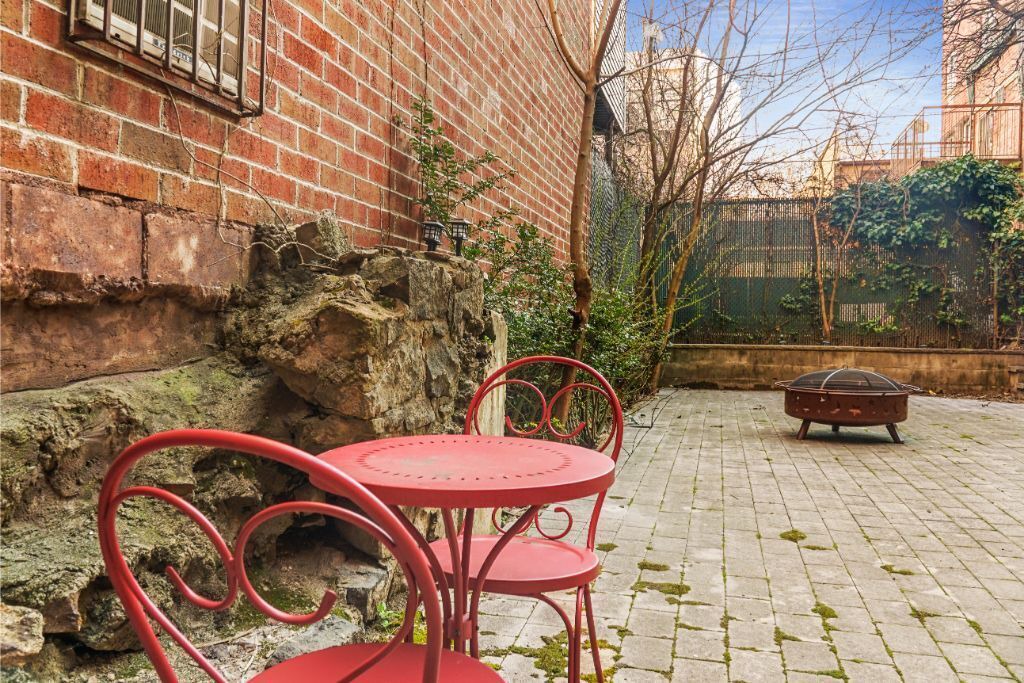 Photo of Outdoor in Williamsburg