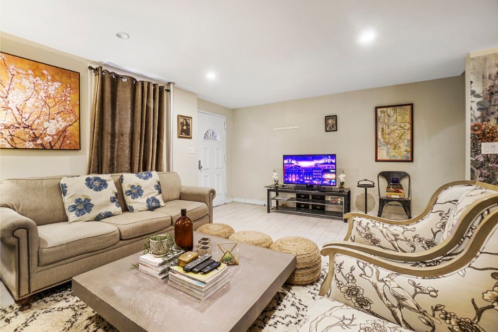 Photo of Livingroom in Williamsburg