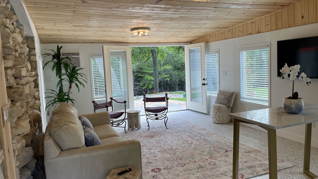 Photo of Livingroom in Canyon Lake