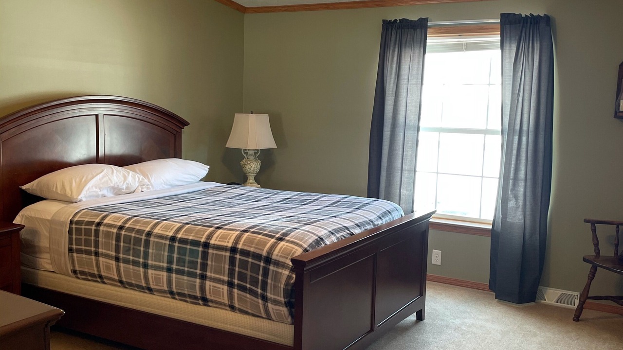 Photo of Bedroom in Prudenville
