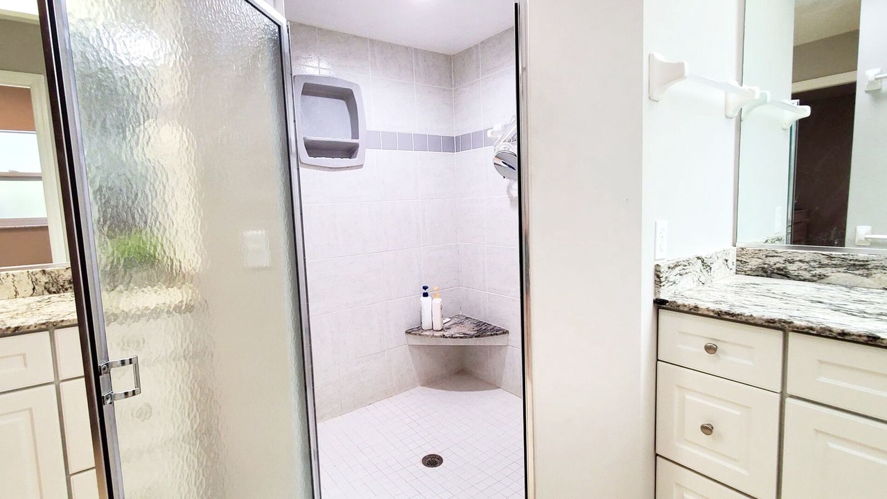 Photo of Bathroom in Bee Ridge