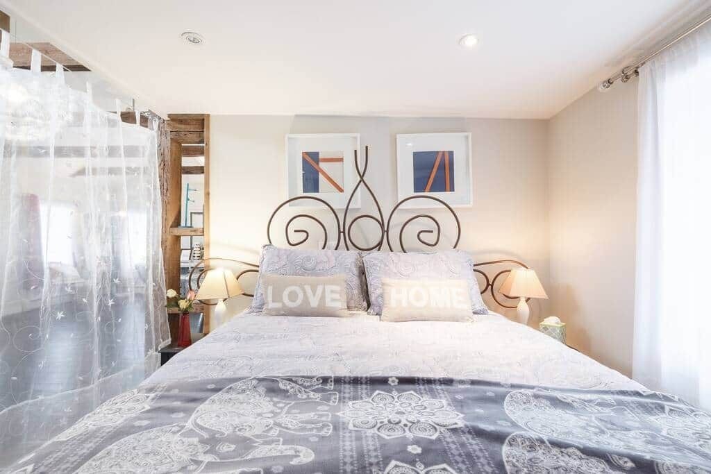 Photo of Bedroom in Lake Hill