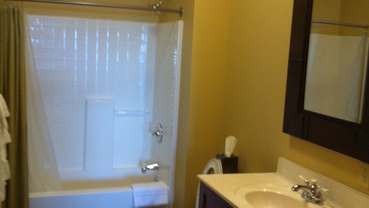 Photo of Bathroom in Edray