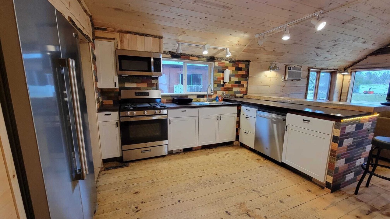 Photo of Kitchen in Au Train