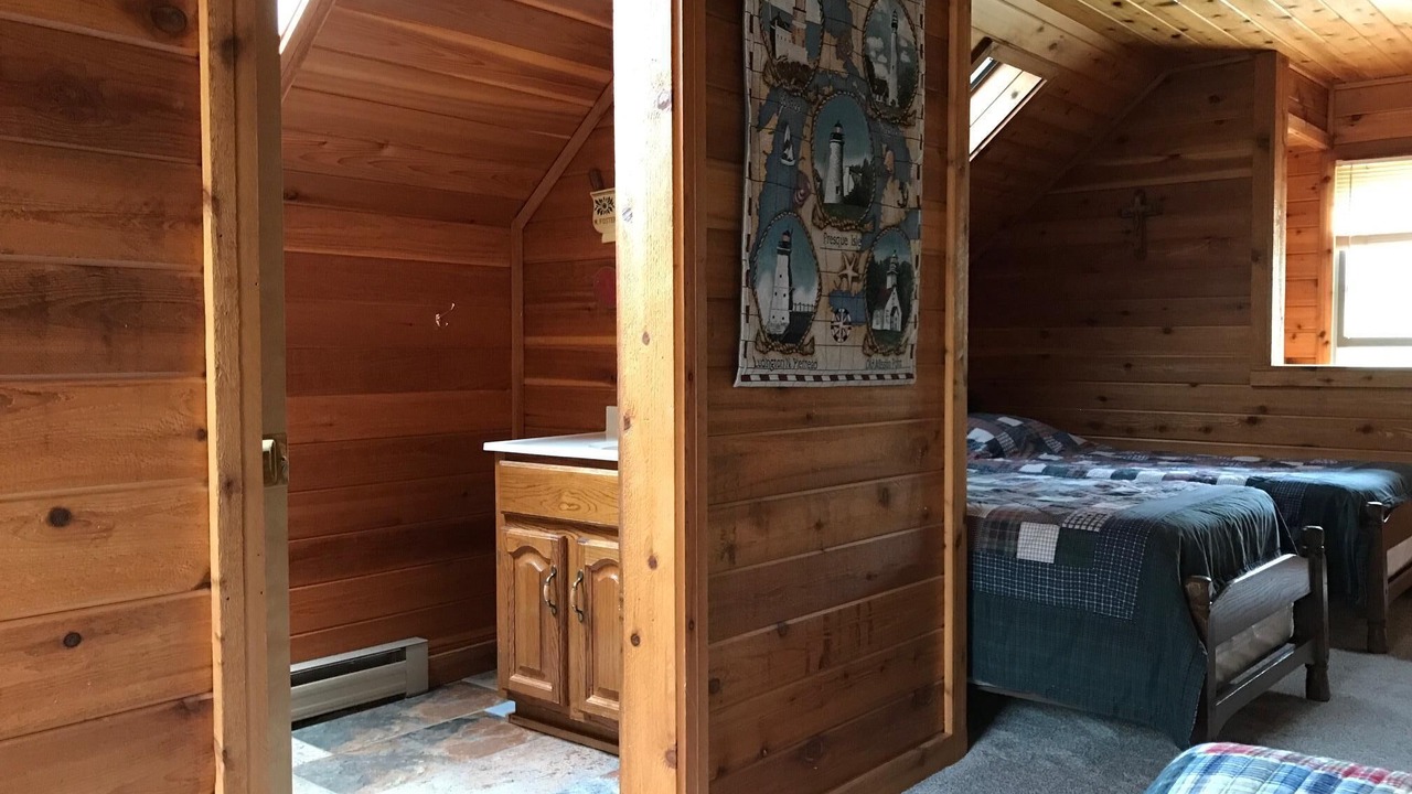 Photo of Bedroom in Northport