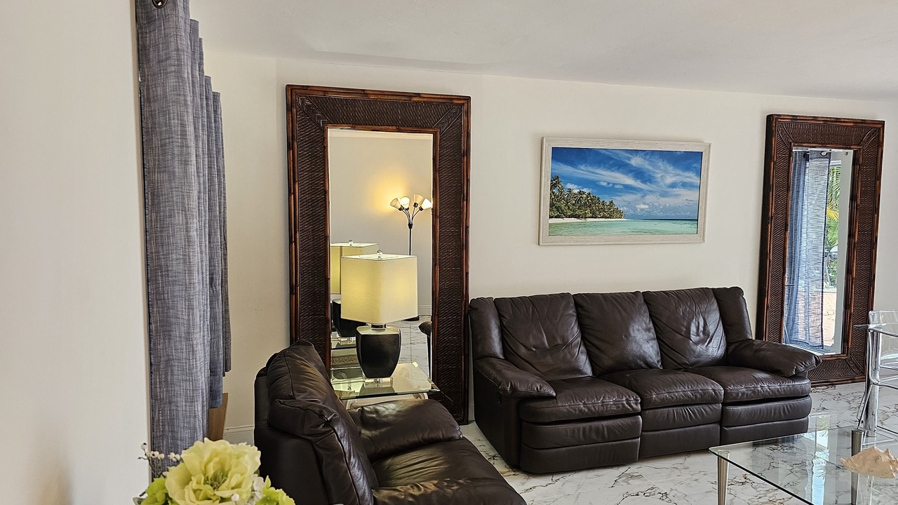 Photo of Livingroom in East Fort Lauderdale