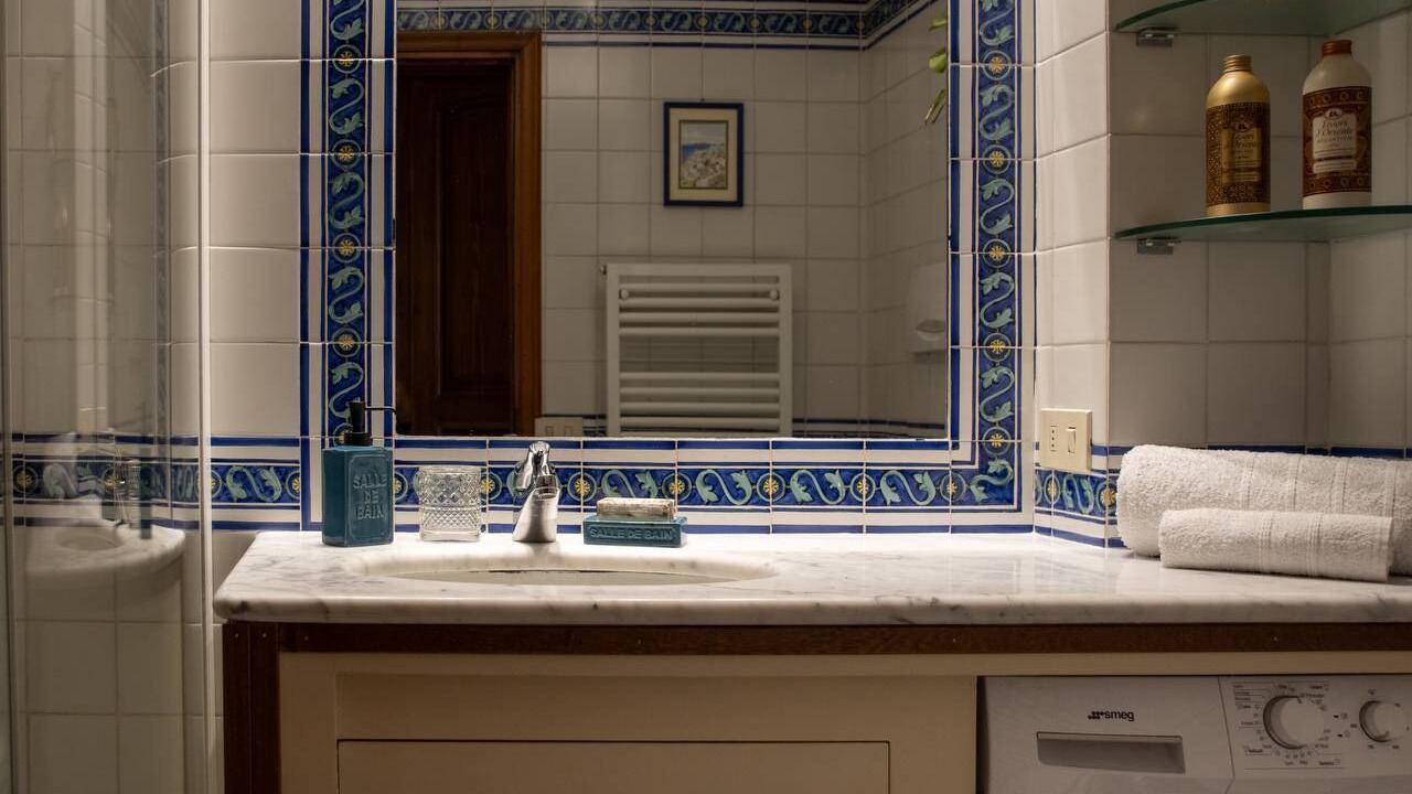 Photo of Bathroom in Oltrarno
