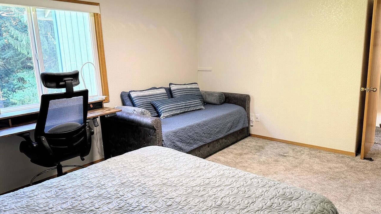 Photo of Bedroom in Cutten
