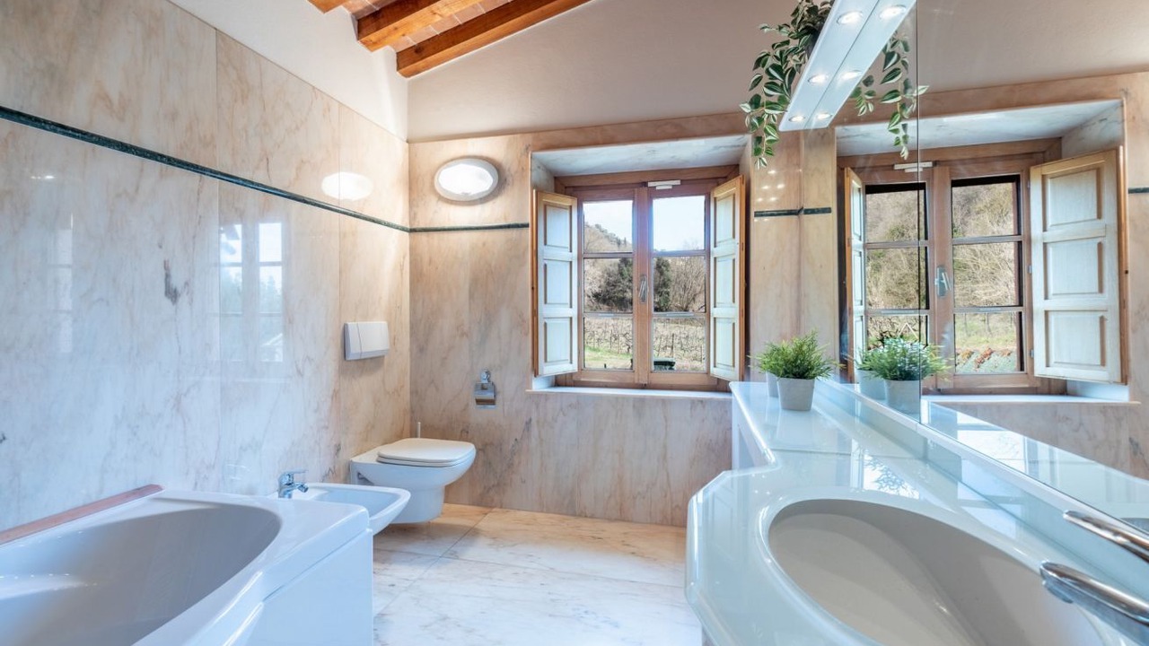 Photo of Bathroom in Palaia