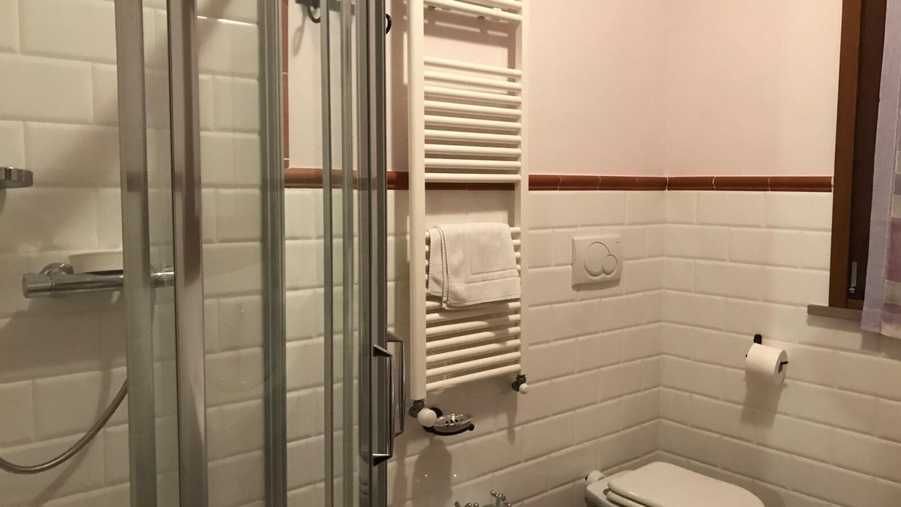 Photo of Bathroom in Palaia