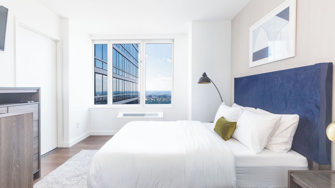 Photo of Bedroom in Midtown