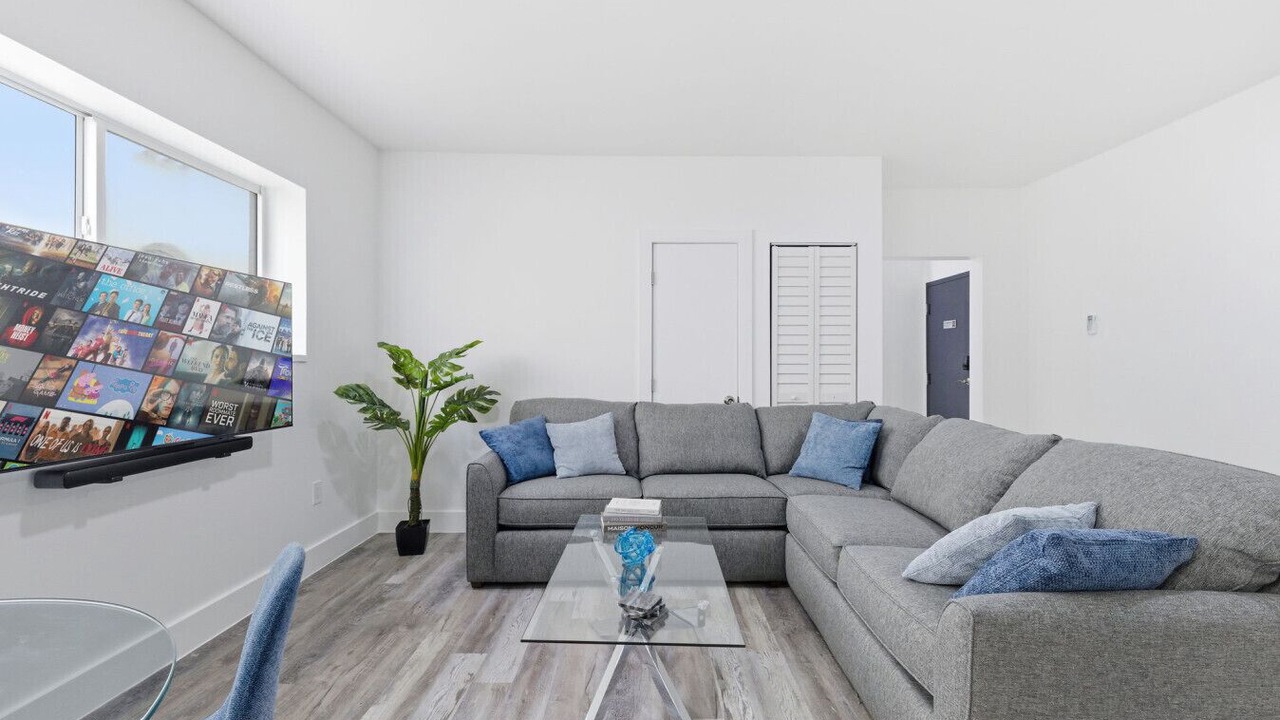 Photo of Livingroom in East Little Havana