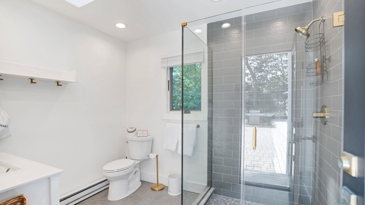 Photo of Bathroom in North Sea