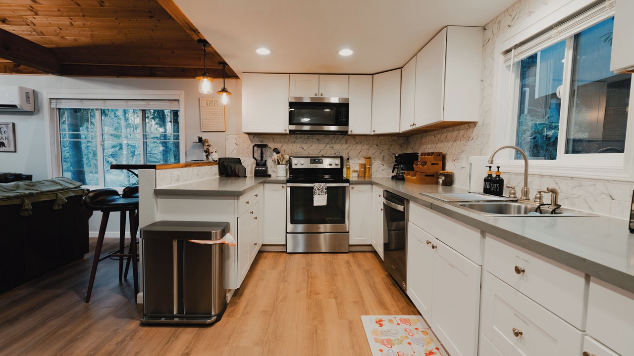 Photo of Kitchen in Gold Bar