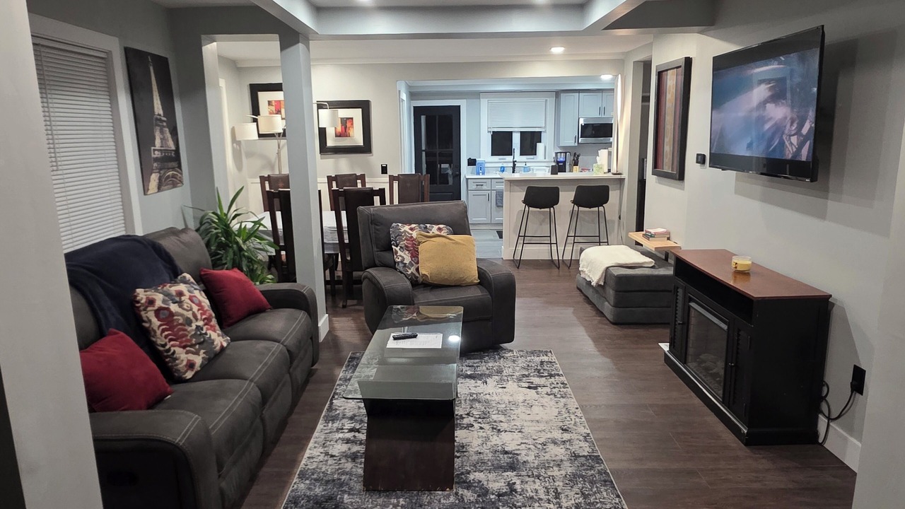 Photo of Livingroom in Tonawanda