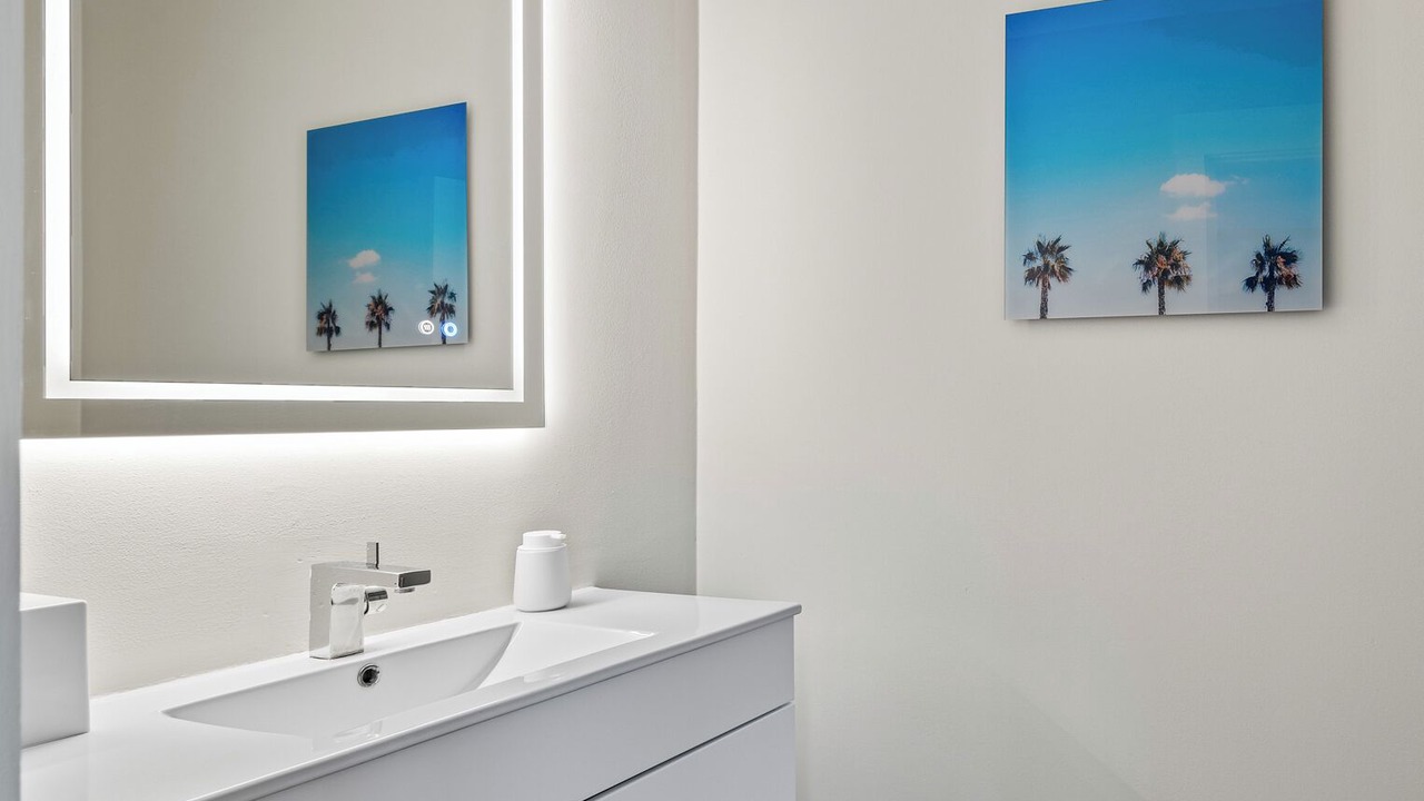 Photo of Bathroom in Lauderdale Beach