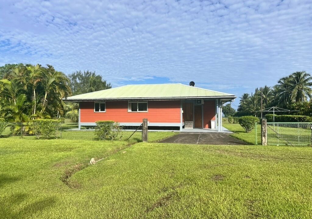 Photo of Outdoor in Teahupoo