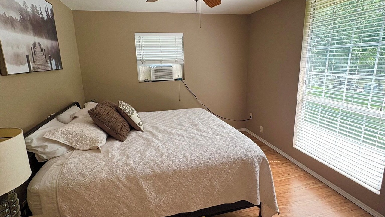 Photo of Bedroom in McQueeney