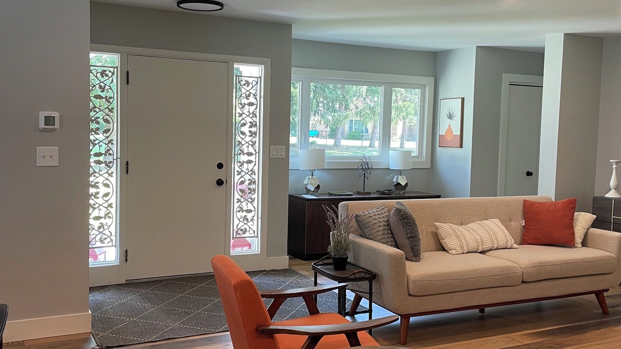 Photo of Livingroom in Battle Creek
