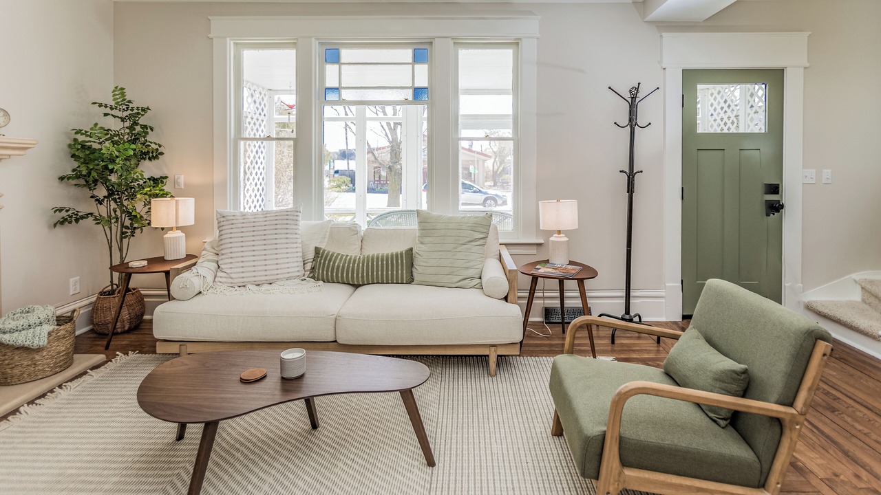 Photo of Livingroom in Leland