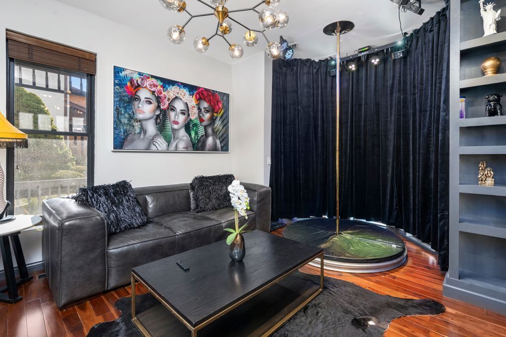 Photo of Livingroom in Italian Village