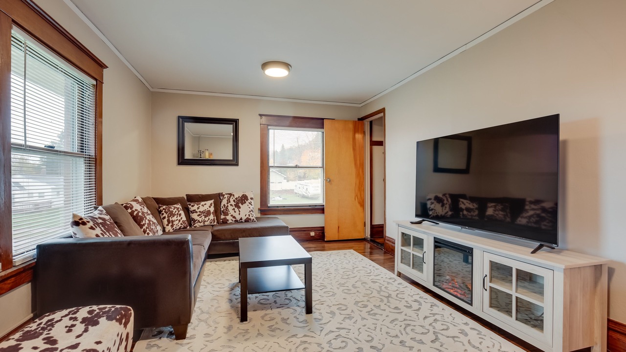 Photo of Livingroom in Bessemer