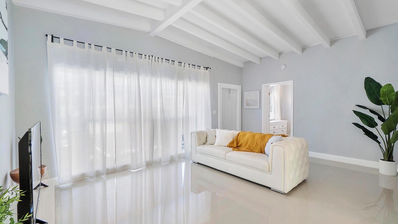 Photo of Livingroom in Dolphin Isles